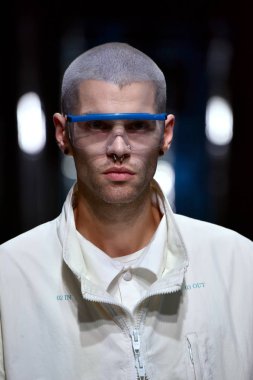 C2h4 gösterisi sırasında Nyfw