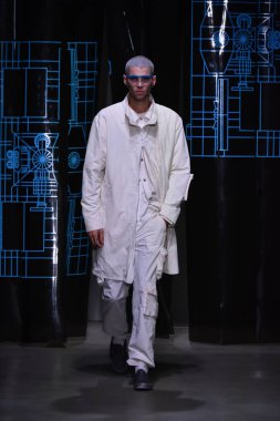 C2h4 gösterisi sırasında Nyfw