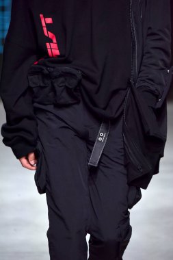 C2h4 gösterisi sırasında Nyfw