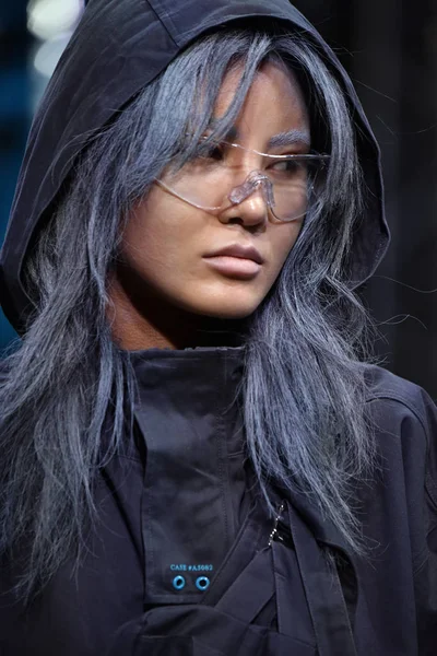 C2h4 gösterisi sırasında Nyfw