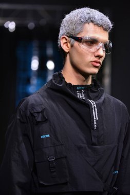 C2h4 gösterisi sırasında Nyfw