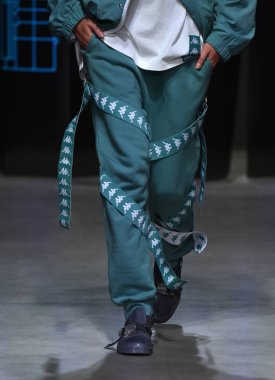 C2h4 gösterisi sırasında Nyfw