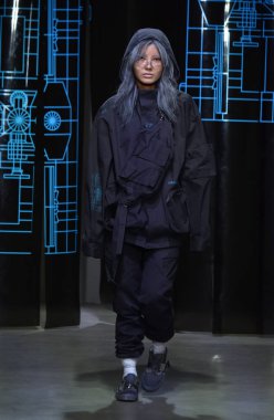 C2h4 gösterisi sırasında Nyfw