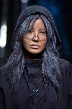 C2h4 gösterisi sırasında Nyfw