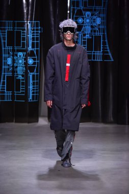 C2h4 gösterisi sırasında Nyfw