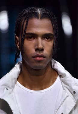 C2h4 gösterisi sırasında Nyfw