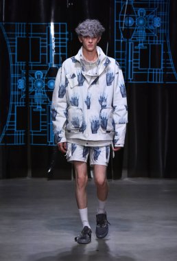 C2h4 gösterisi sırasında Nyfw