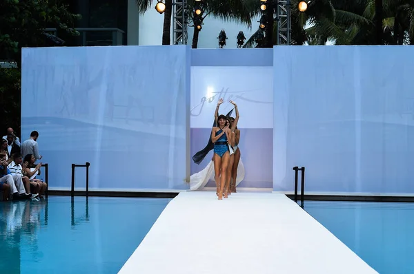 Swimmiami Gottex Cruise 2018 defile — Stok fotoğraf