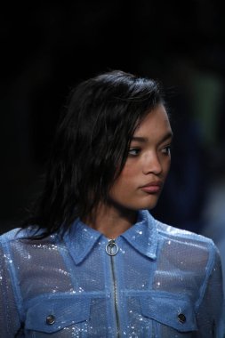  Adam Selman defile