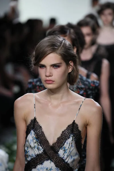 Brock koleksiyonu moda defilesi