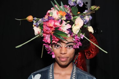 Desigual defile