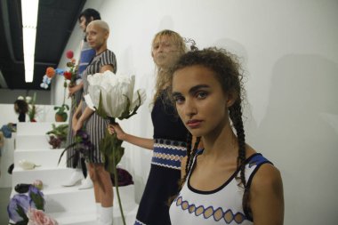 Ph5 sunu New York Moda Haftası sırasında 