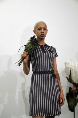  Ph5 sunu New York Moda Haftası sırasında 