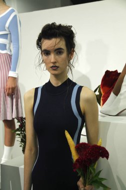  Ph5 sunu New York Moda Haftası sırasında 