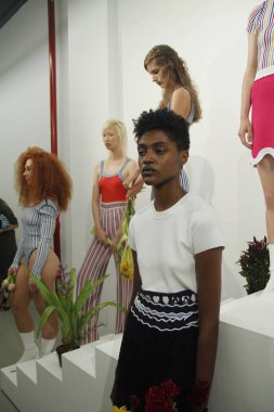 Ph5 sunu New York Moda Haftası sırasında 