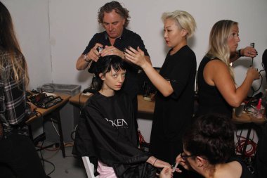 daha önce sahne arkasında Ph5 sunu