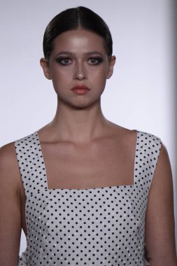 Irina Vitjaz koleksiyonu 