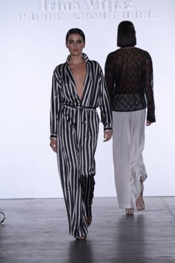 Irina Vitjaz koleksiyonu 