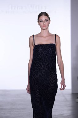 Irina Vitjaz koleksiyonu 