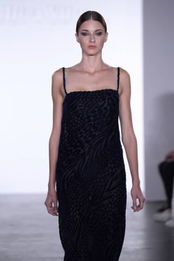 Irina Vitjaz koleksiyonu 