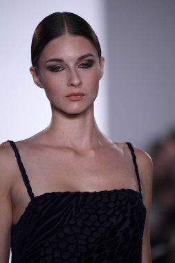 Irina Vitjaz koleksiyonu 