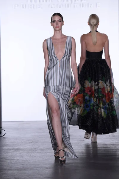 Irina Vitjaz koleksiyonu 