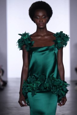  Irina Vitjaz koleksiyonu 