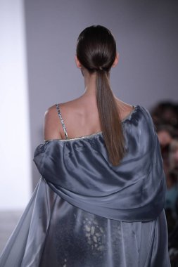  Irina Vitjaz koleksiyonu 