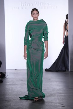  Irina Vitjaz koleksiyonu 