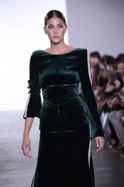  Irina Vitjaz koleksiyonu 