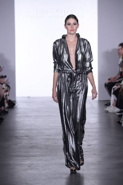  Irina Vitjaz koleksiyonu 