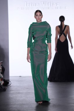  Irina Vitjaz koleksiyonu 