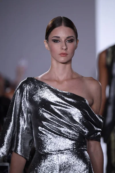 Irina Vitjaz koleksiyonu