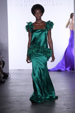  Irina Vitjaz koleksiyonu 