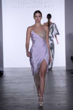  Irina Vitjaz koleksiyonu 