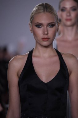 Irina Vitjaz koleksiyonu