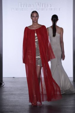  Irina Vitjaz koleksiyonu 