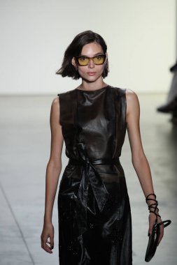 Rüzgar defile canlıların