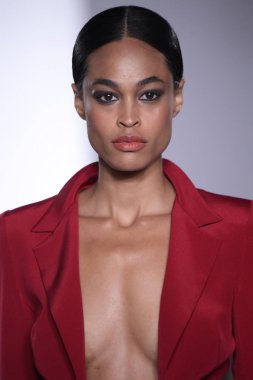  Irina Vitjaz koleksiyonu 