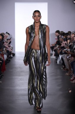  Irina Vitjaz koleksiyonu 