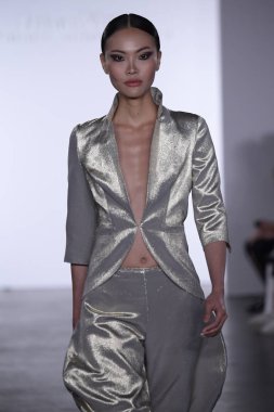  Irina Vitjaz koleksiyonu 