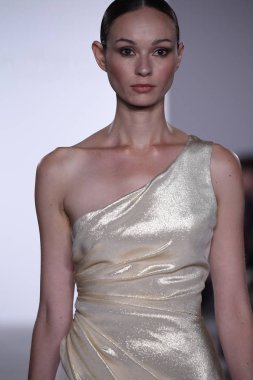  Irina Vitjaz koleksiyonu 