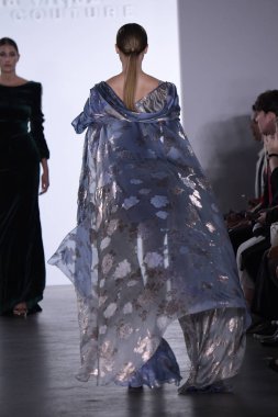  Irina Vitjaz koleksiyonu 