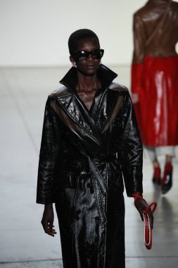 Rüzgar defile canlıların