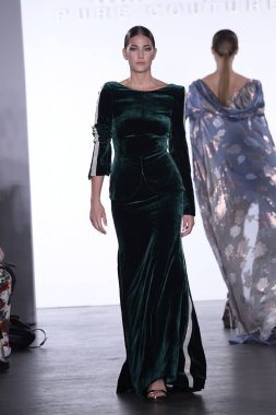  Irina Vitjaz koleksiyonu 