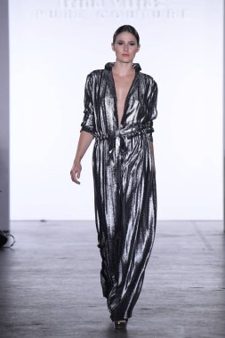  Irina Vitjaz koleksiyonu 