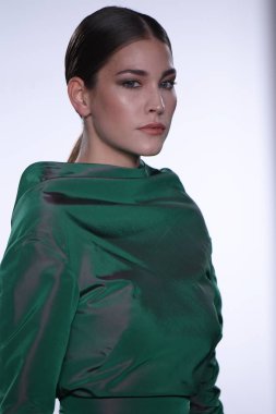  Irina Vitjaz koleksiyonu 