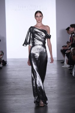  Irina Vitjaz koleksiyonu 