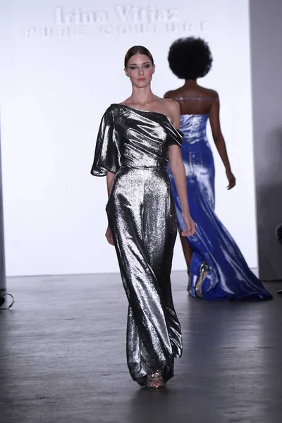  Irina Vitjaz koleksiyonu 