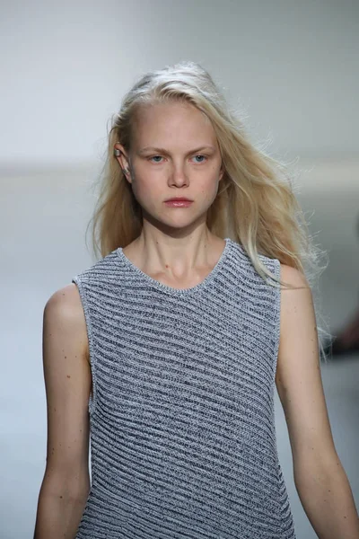 Dion Lee fashion show — Stock Photo, Image